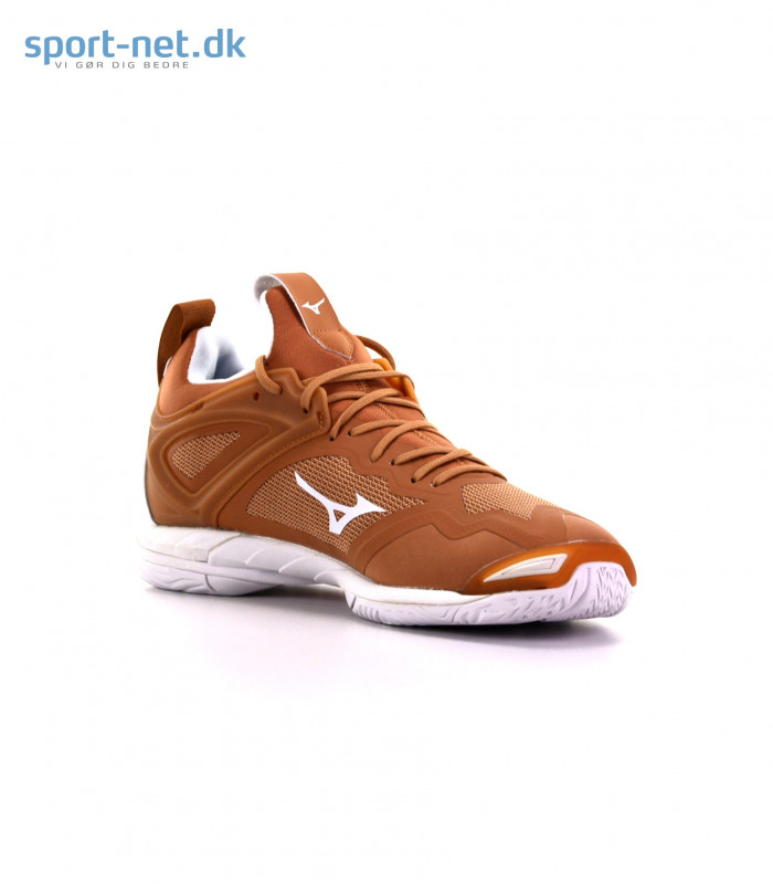 mizuno wave mirage 3 step on mars